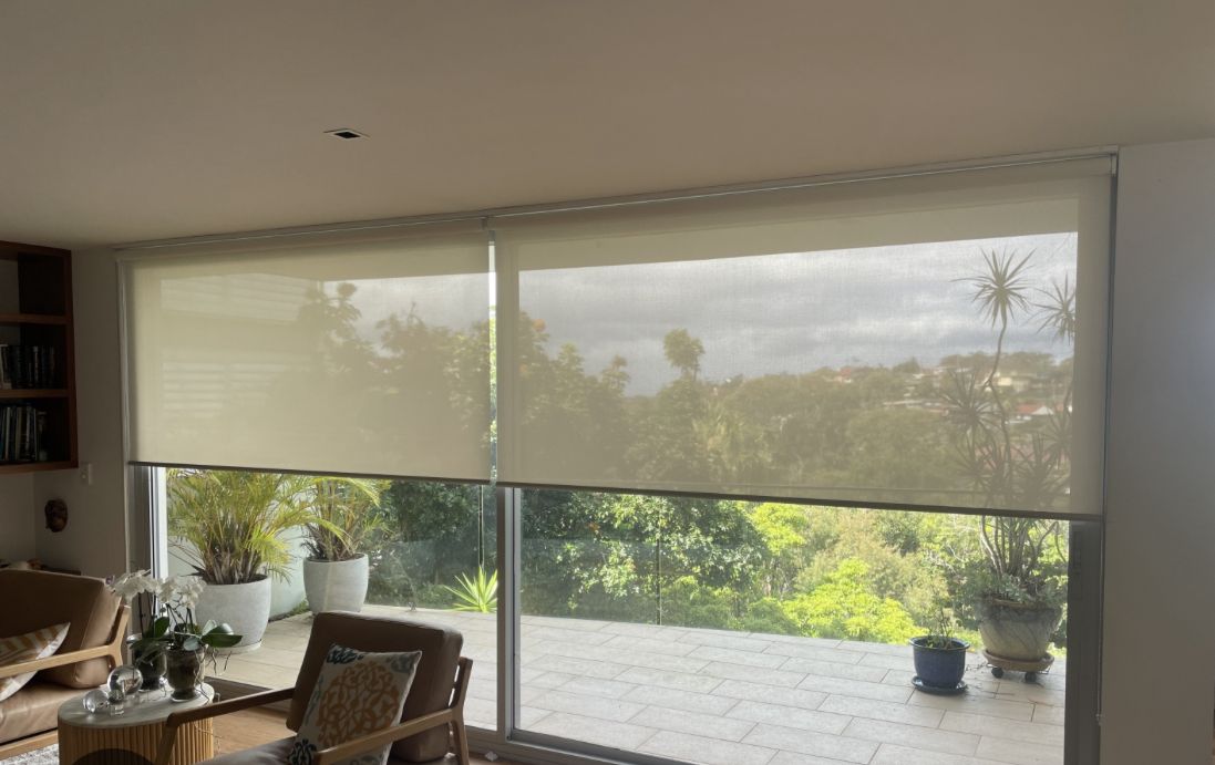 outdoor roller blinds